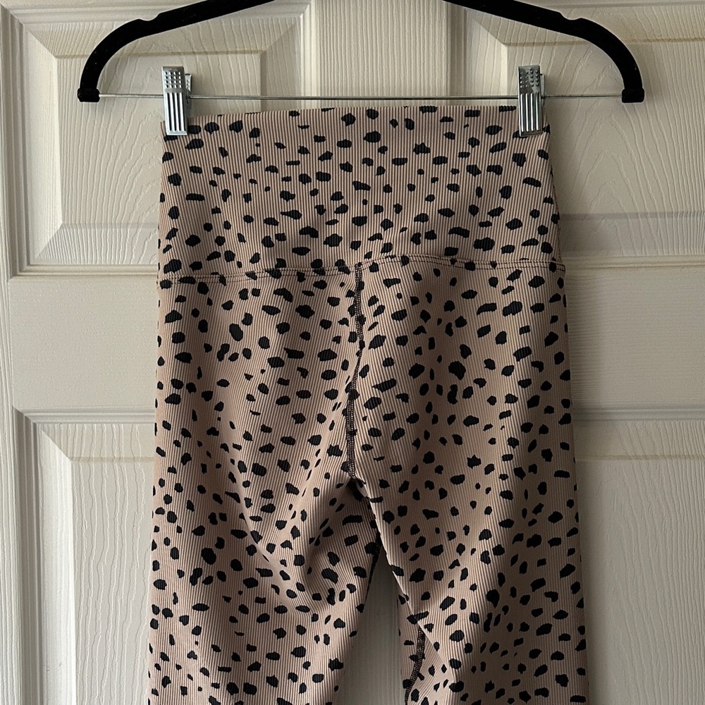 Beach Riot Leopard Ribbed Leggings Small - Picture 6 of 9
